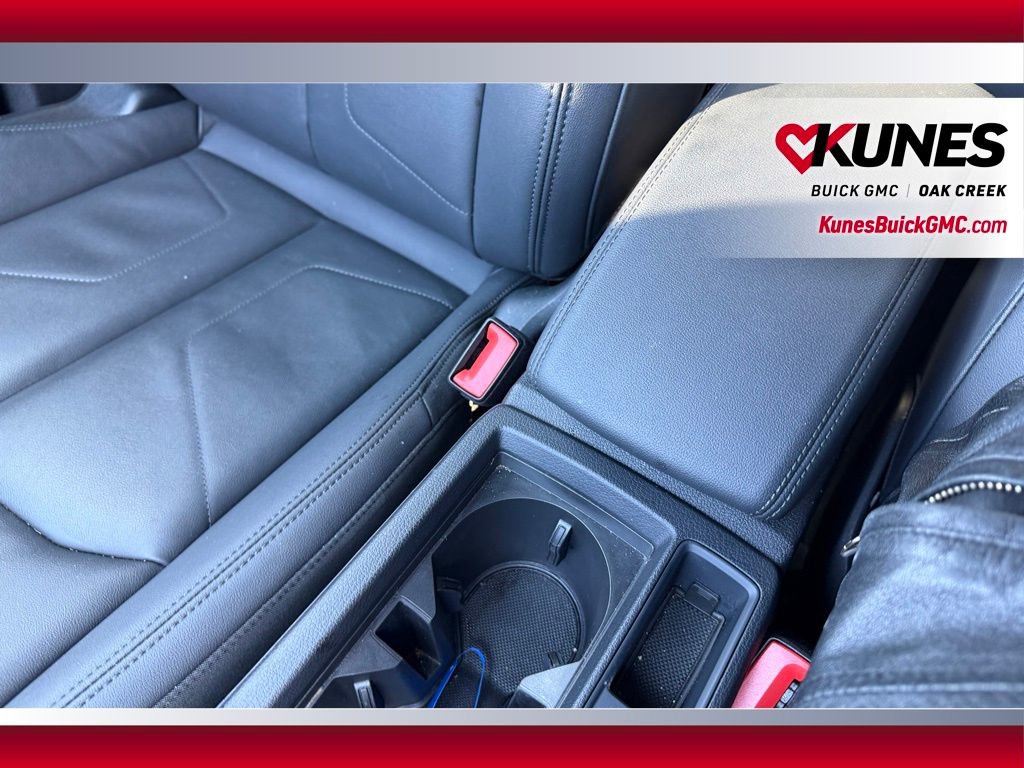 Used 2025 Audi Q3 2.0T Premium image 24