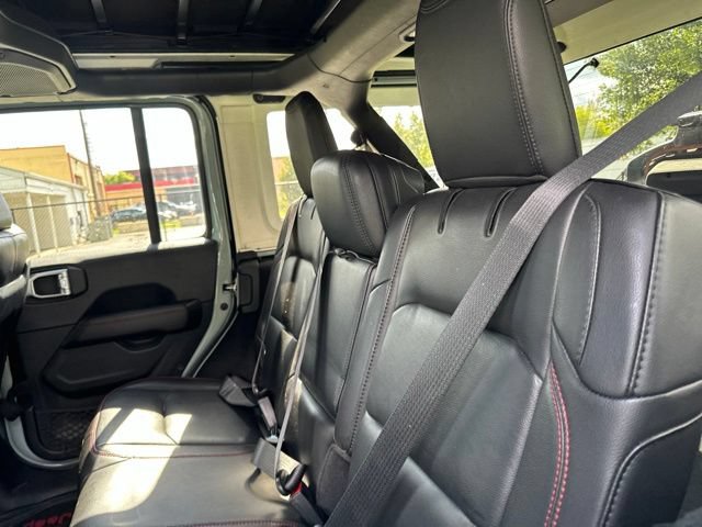 Used 2023 Jeep Wrangler Unlimited Rubicon w/ LED Lighting Group AWD/4WD image 16