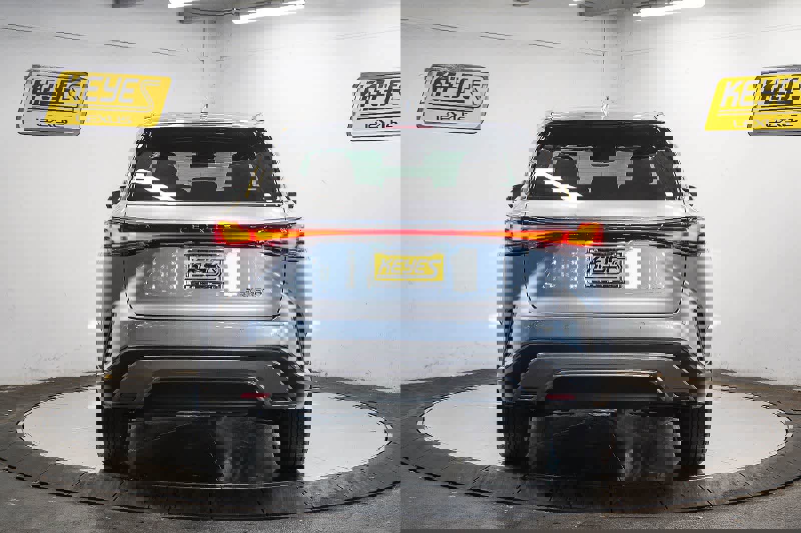 Used 2023 Lexus RX 350 Premium Plus w/ Cold Area Package image 3