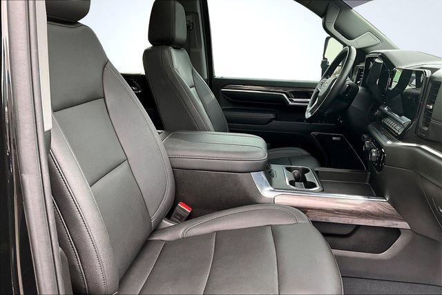 Used 2024 Chevrolet Silverado 2500 LTZ w/ LTZ Premium Package image 30