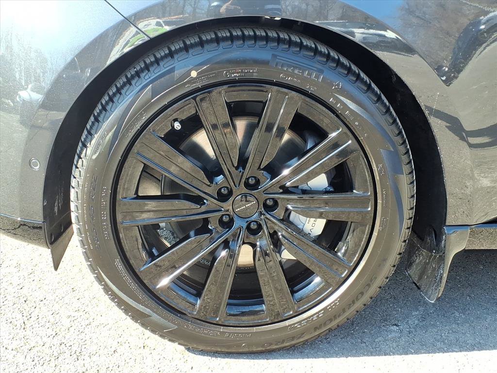 New 2026 Land Rover Range Rover SE image 9