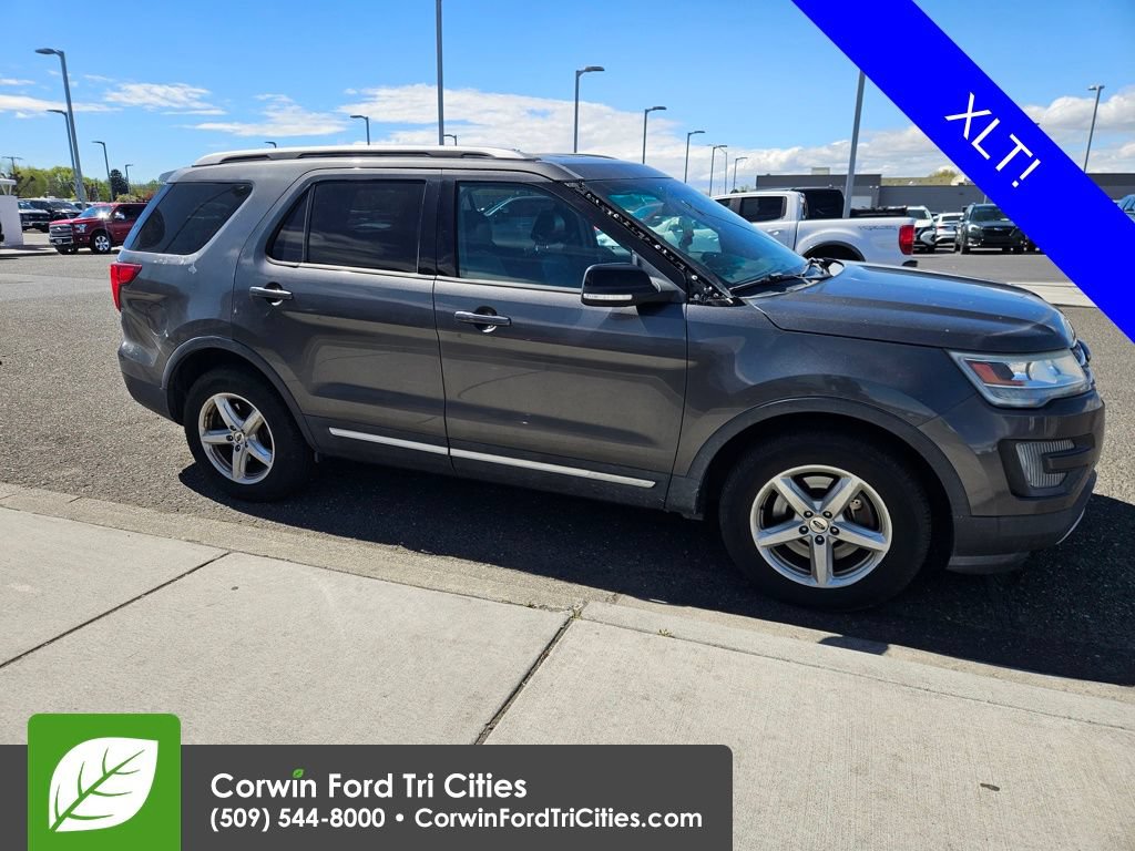Used 2016 Ford Explorer XLT w/ Equipment Group 202A AWD/4WD image 5