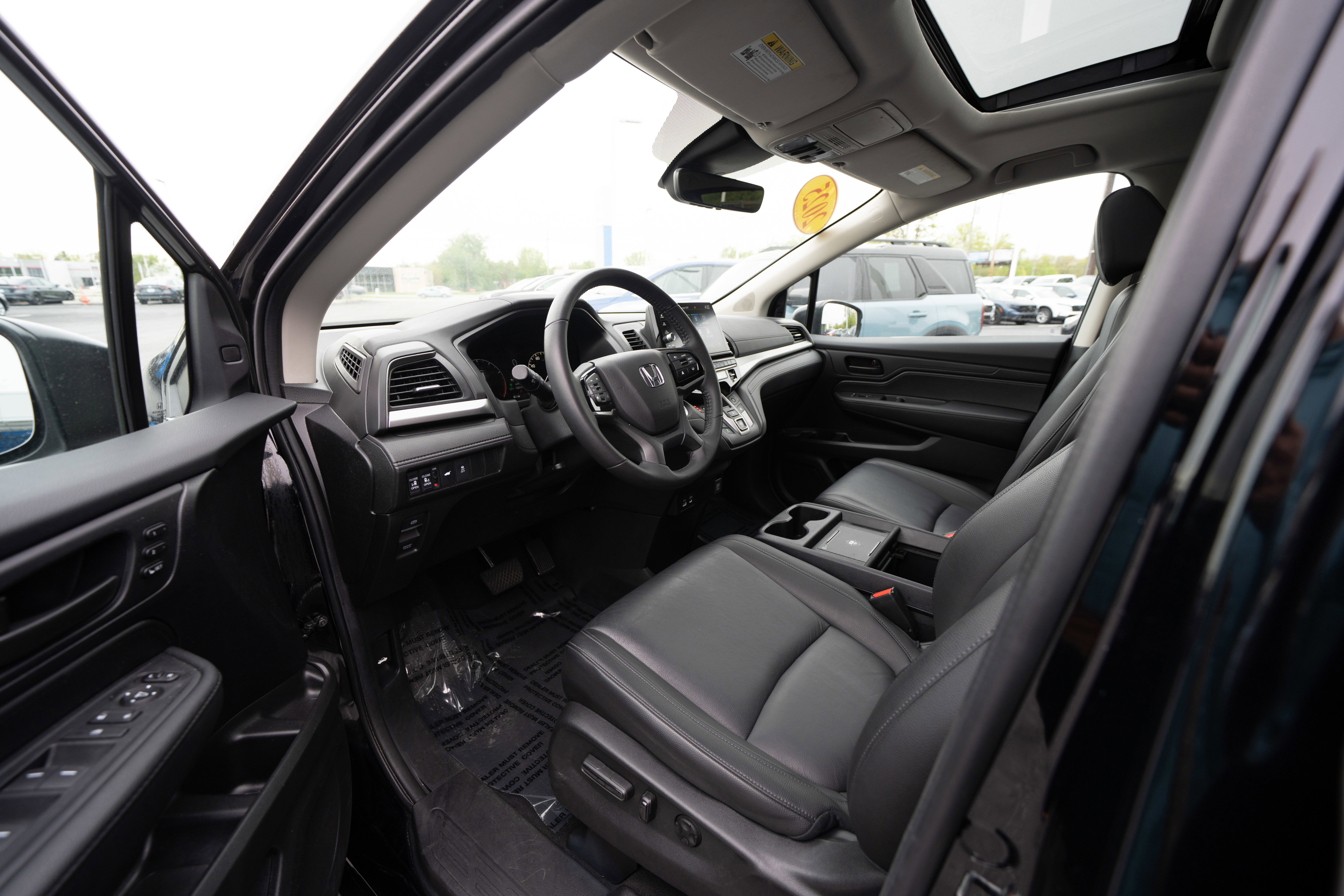 Used 2025 Honda Odyssey EX-L image 8