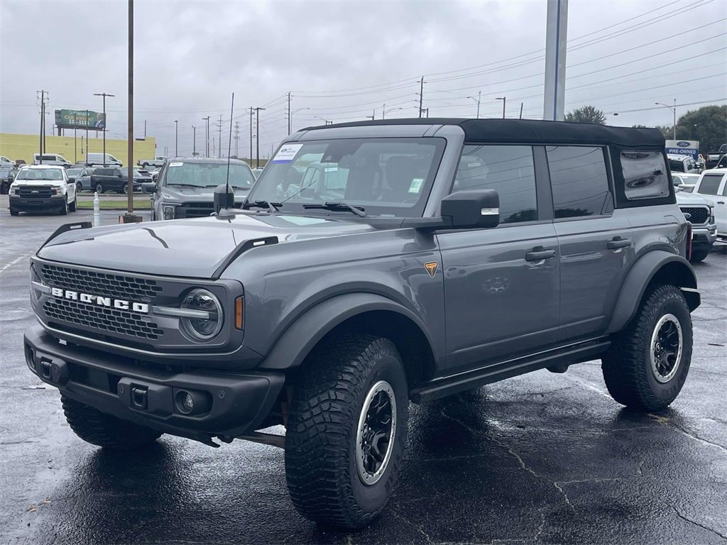 Used 2023 Ford Bronco Badlands w/ Sasquatch Package image 7