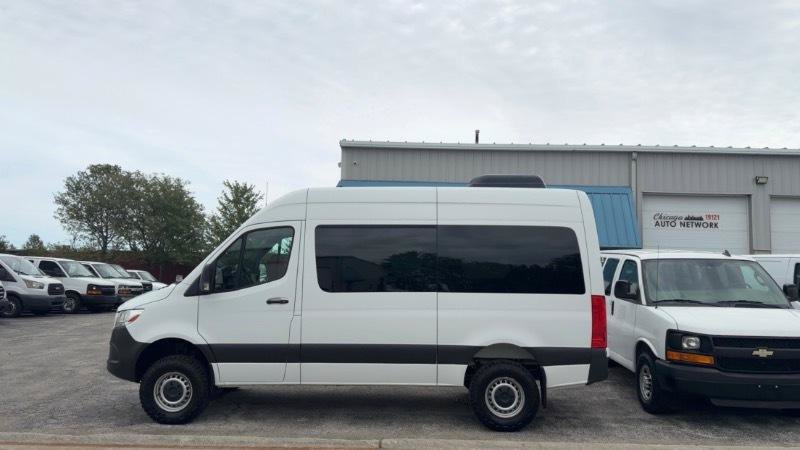 Used 2019 Freightliner Sprinter 2500 AWD/4WD image 2