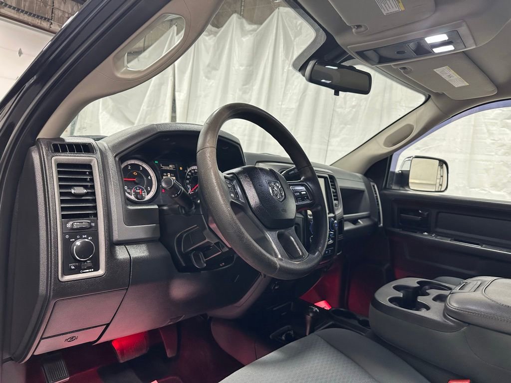 Used 2016 RAM 2500 Tradesman w/ Chrome Appearance Group image 15