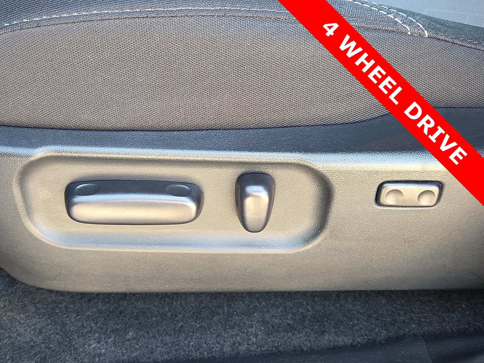 Used 2023 Toyota Tacoma TRD Sport AWD/4WD image 14