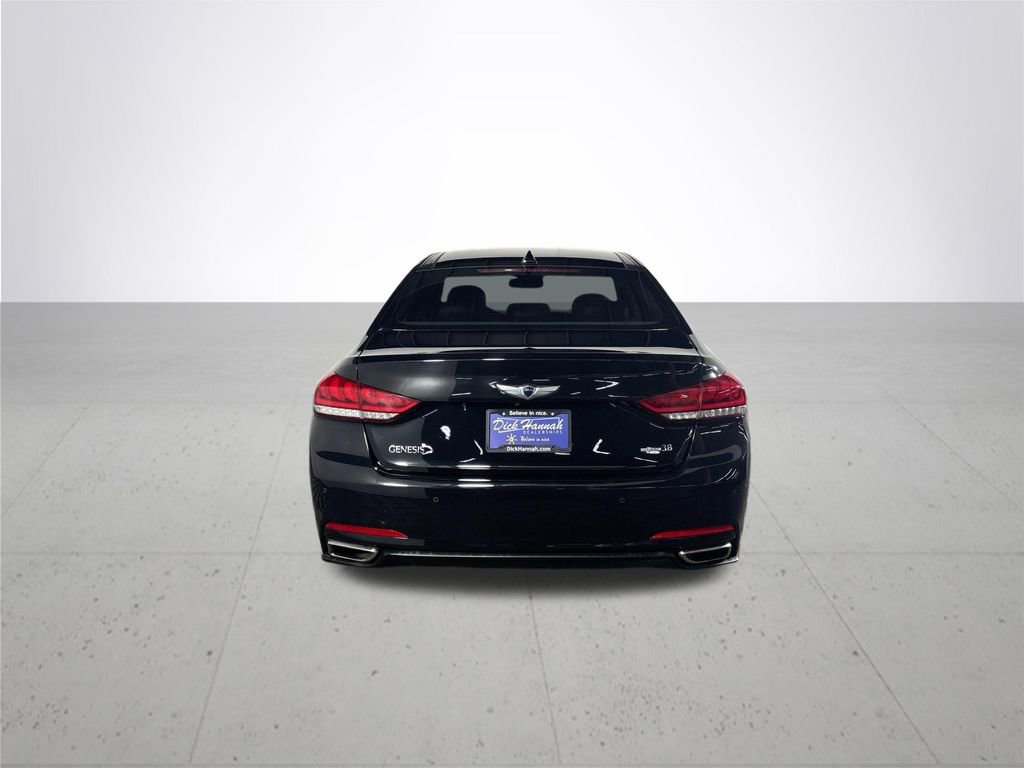 Used 2015 Hyundai Genesis 3.8 image 7