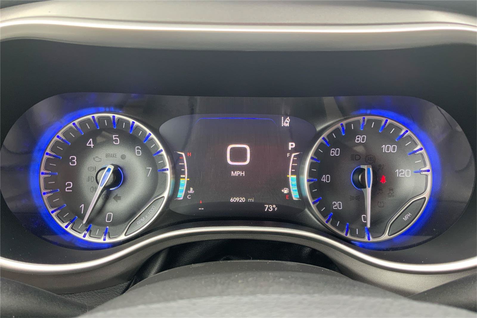 Used 2023 Chrysler Pacifica Touring-L FWD image 15