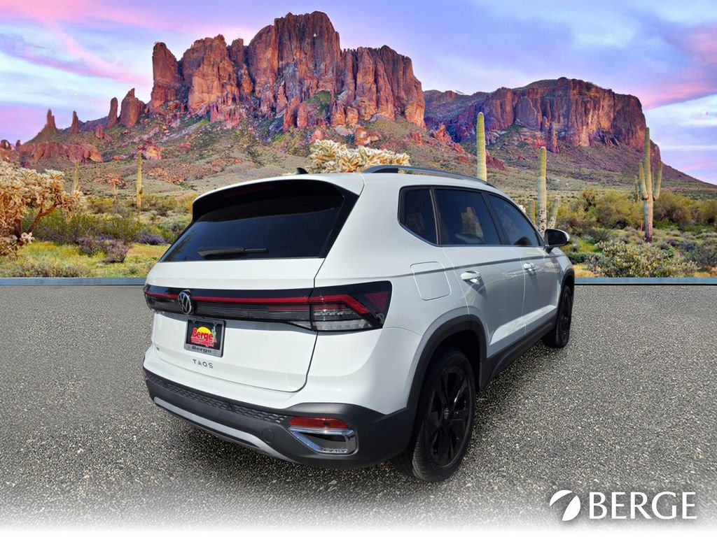 New 2026 Volkswagen Taos SE FWD image 7