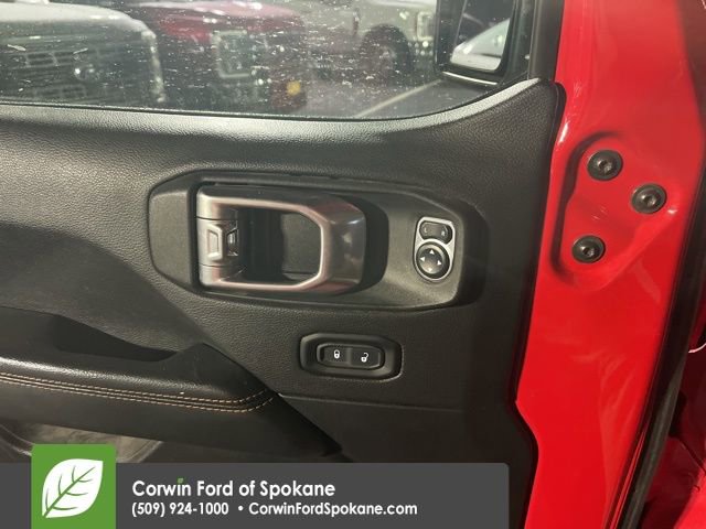Used 2020 Jeep Gladiator Mojave image 17