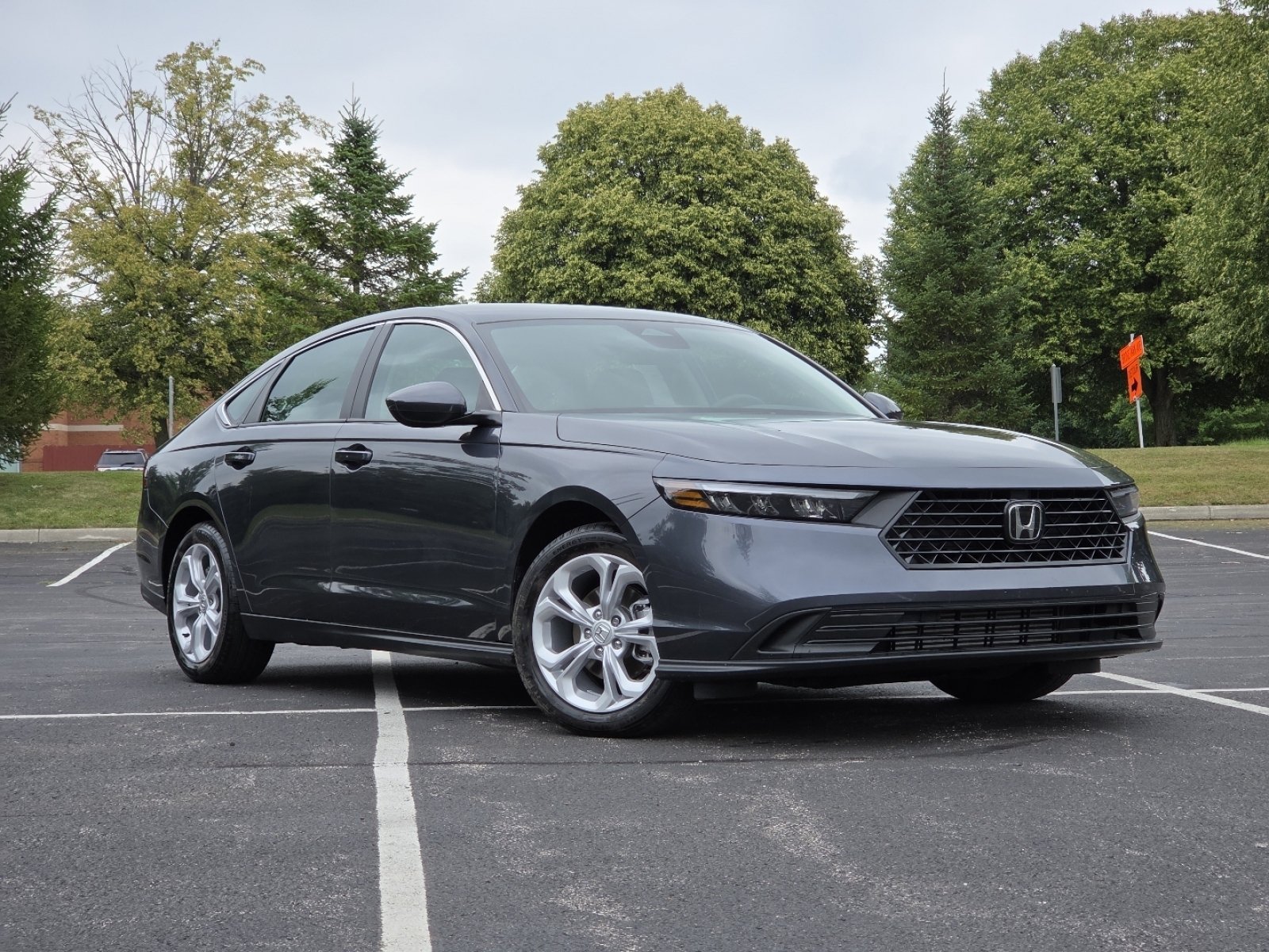 Certified 2025 Honda Accord LX image 2