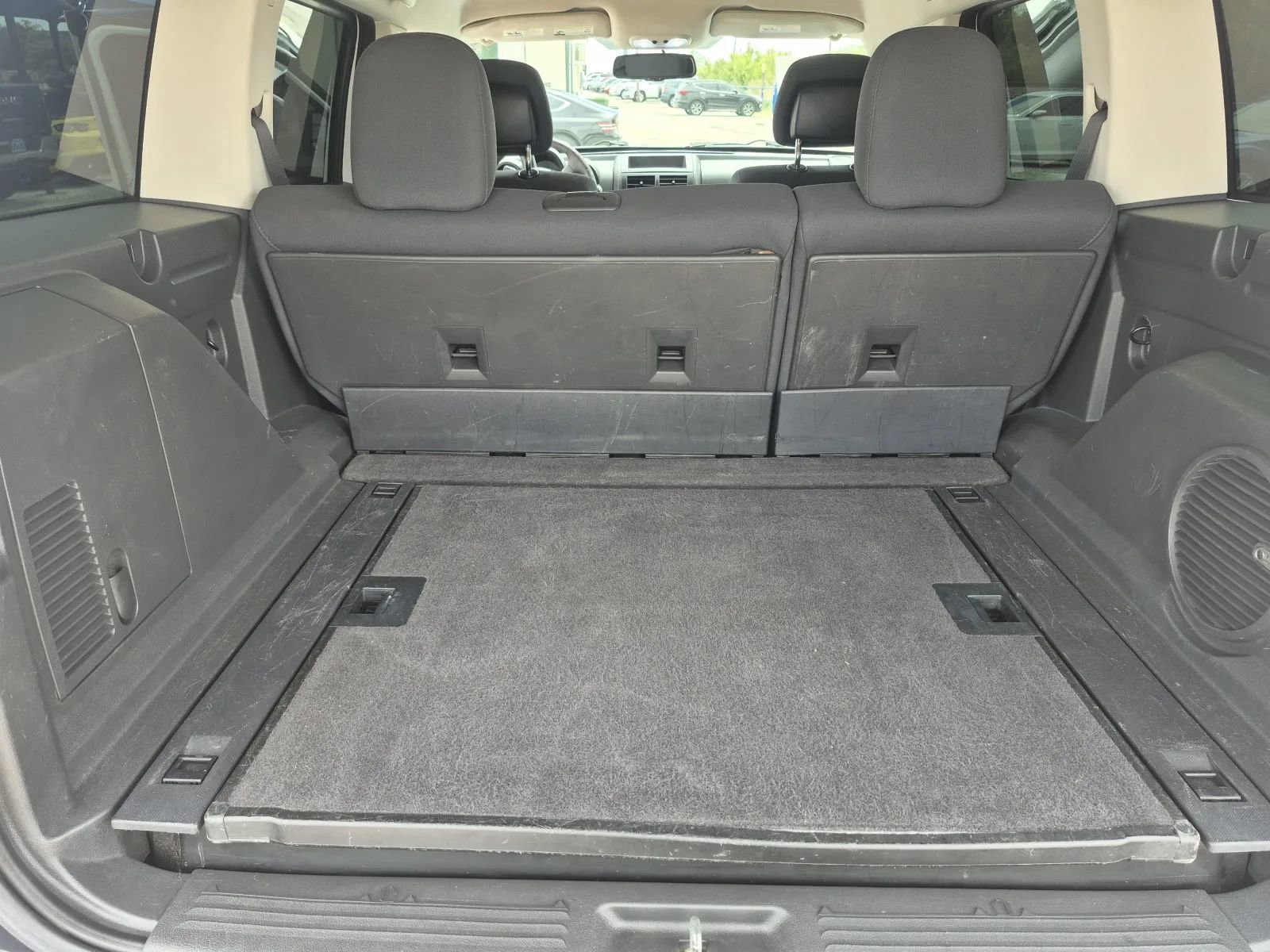 Used 2011 Dodge Nitro Heat RWD image 19