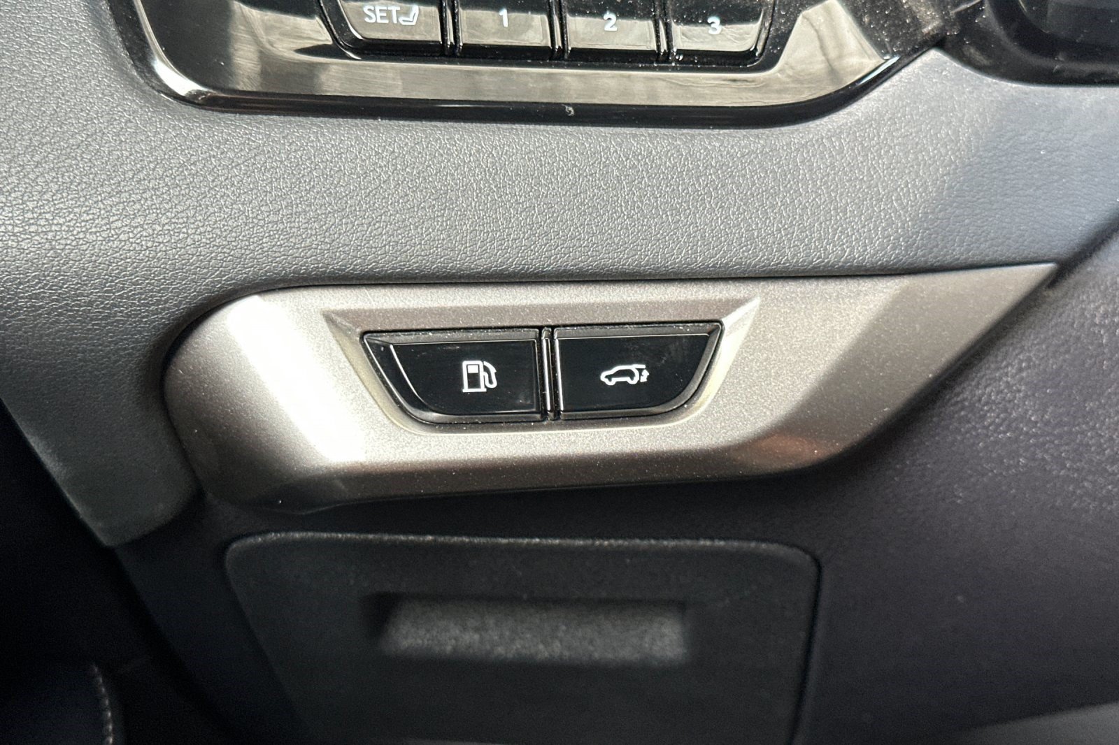 Certified 2025 Lexus RX 350h w/ Convenience Package AWD/4WD image 35