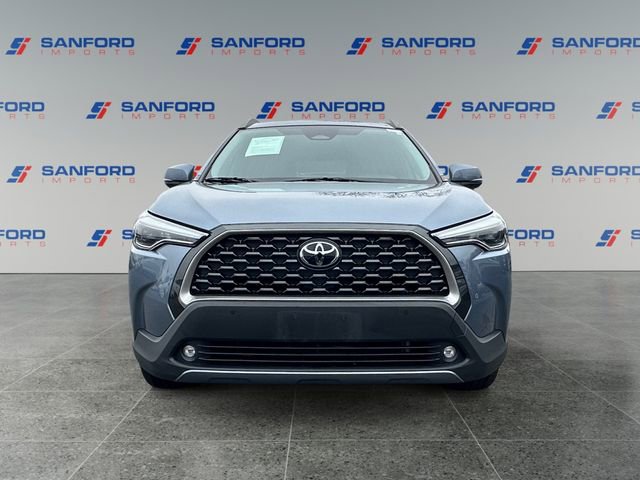 Used 2023 Toyota Corolla Cross XLE image 8