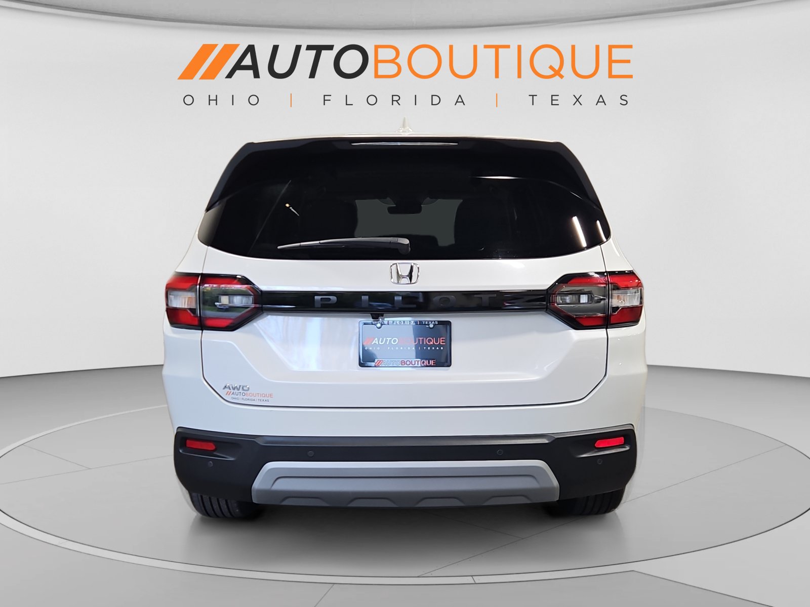 Used 2025 Honda Pilot EX-L image 4
