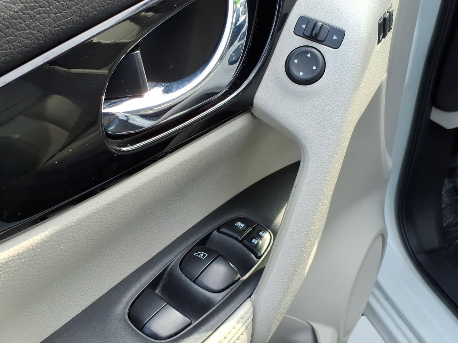 Used 2022 Nissan Rogue Sport SL w/ Premium Package AWD/4WD image 13
