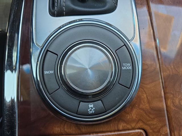 Used 2017 INFINITI QX80 2WD w/ Deluxe Technology Package image 28