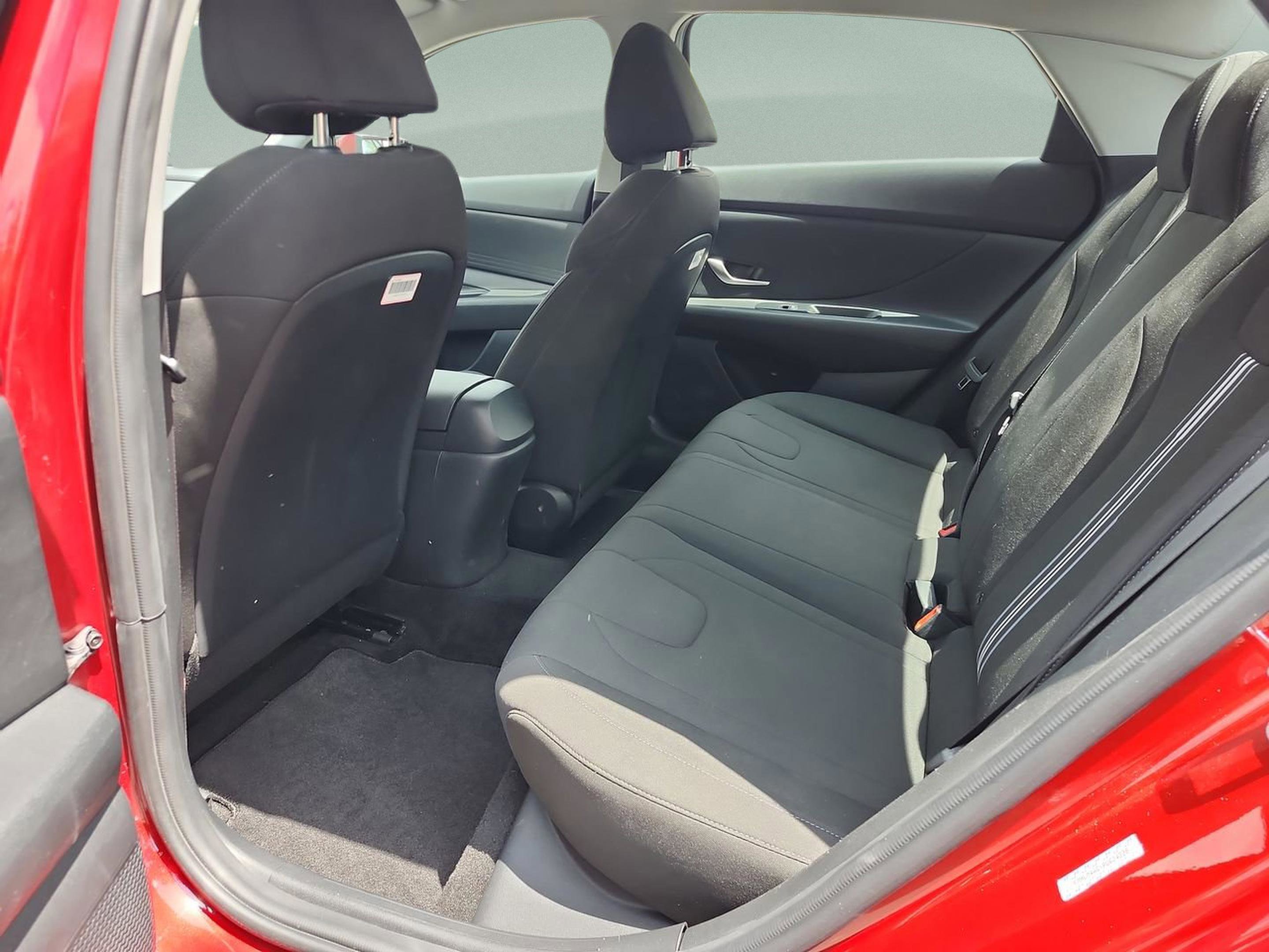 Certified 2023 Hyundai Elantra SEL FWD image 16