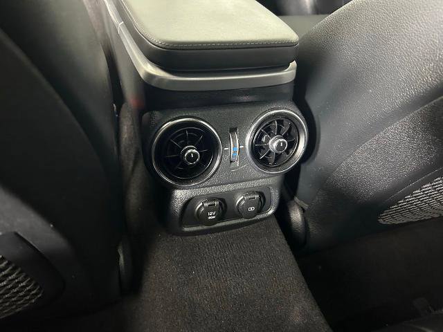 Used 2020 Kia Stinger GT1 AWD/4WD image 15