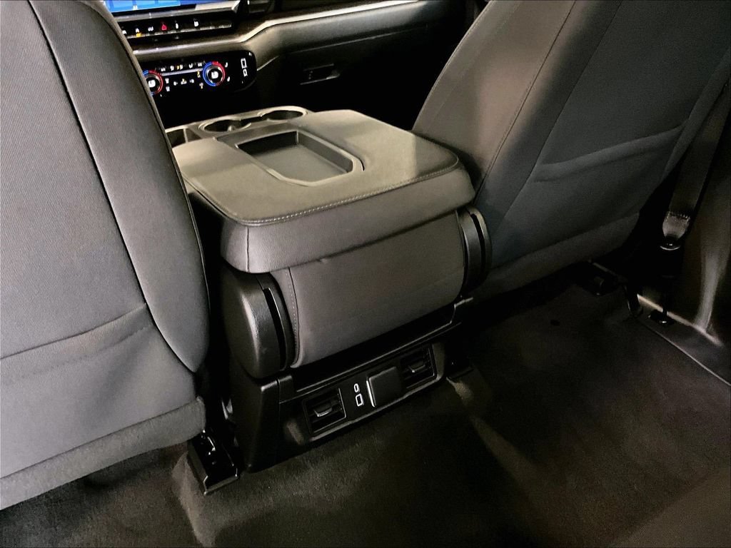 Used 2023 Chevrolet Silverado 1500 LT AWD/4WD image 28