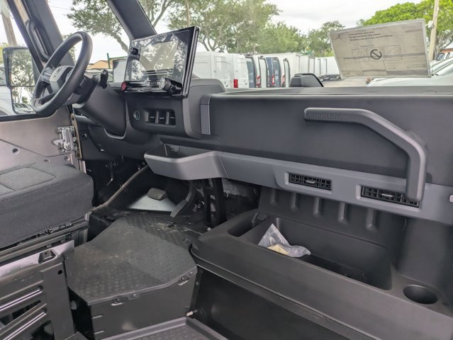 Used 2024 Chevrolet Brightdrop 600 w/ Battery Pack, Max Range AWD/4WD image 16