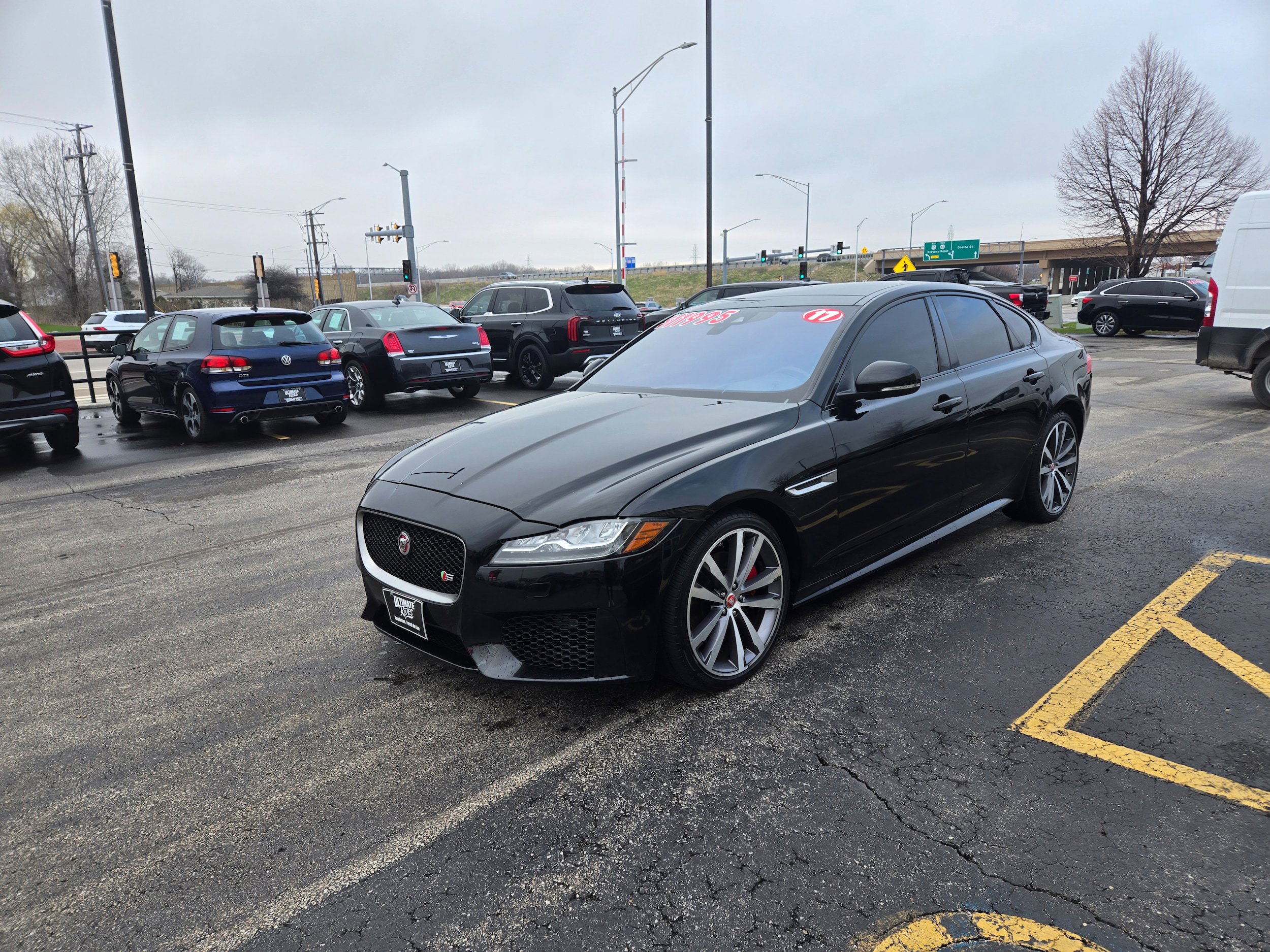 Used 2017 Jaguar XF S AWD/4WD image 3