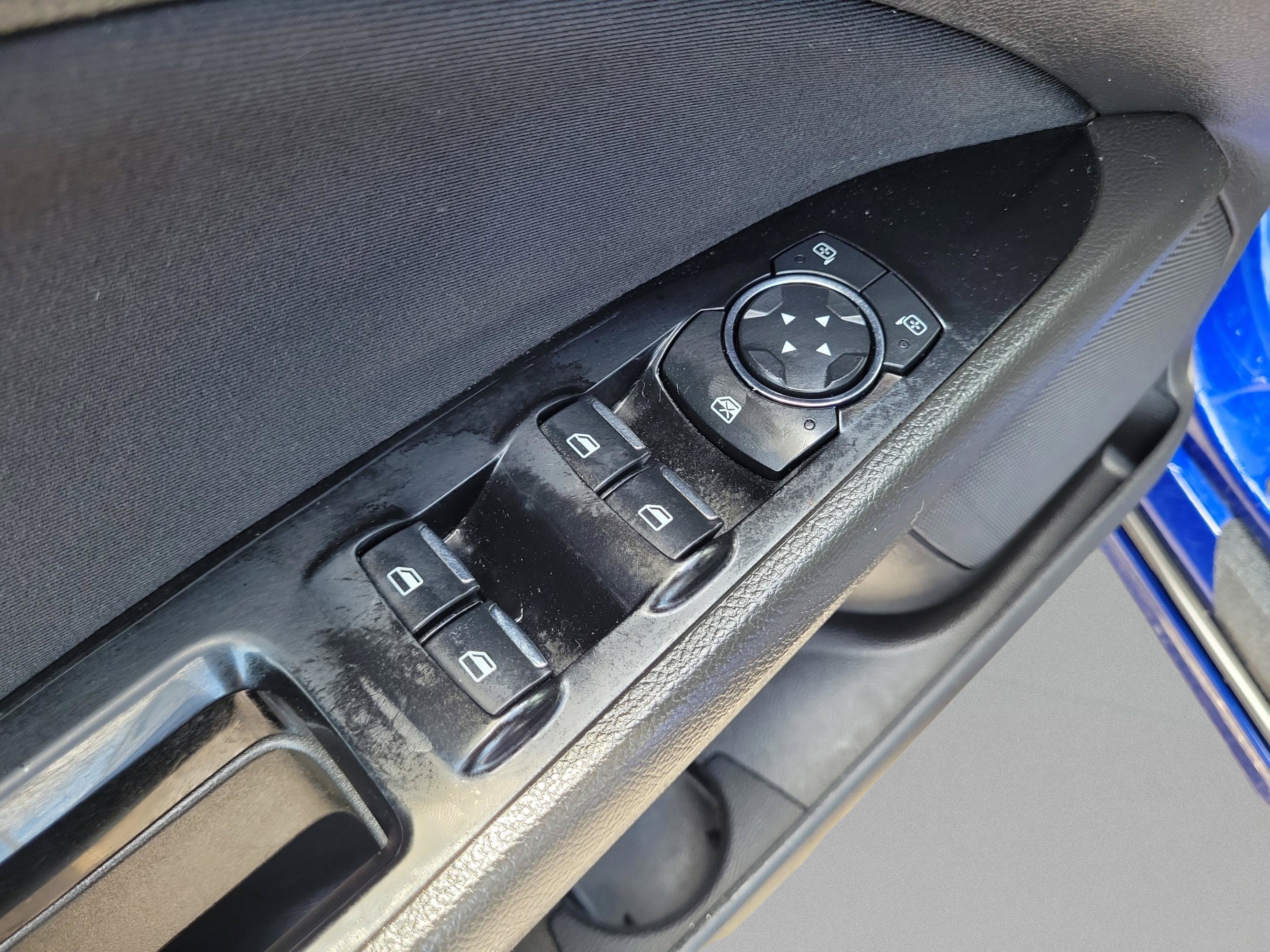 Used 2016 Ford Fusion SE FWD image 23