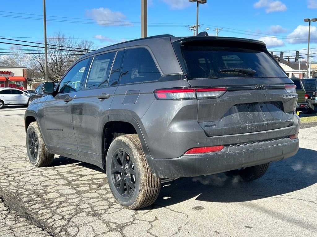 New 2026 Jeep Grand Cherokee Altitude image 10