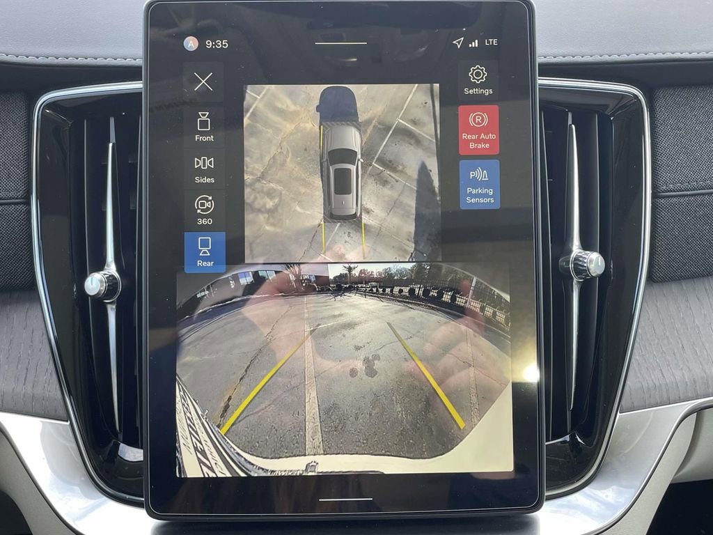 Used 2026 Volvo XC90 B6 Ultra w/ Lounge Package image 41