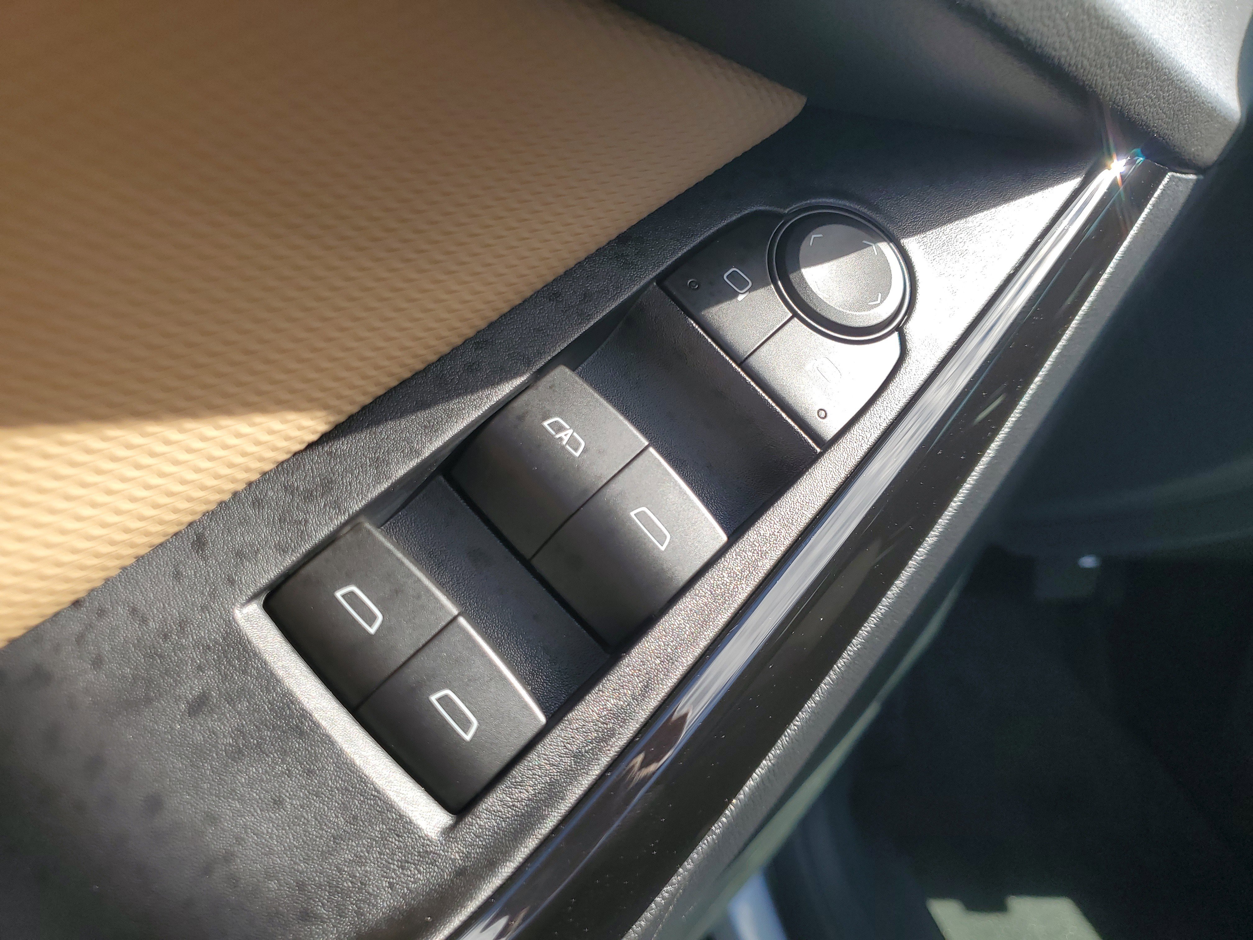 Used 2026 Chevrolet Equinox ACTIV w/ Convenience Package III image 11