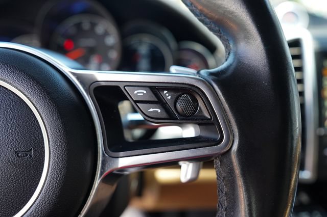 Used 2016 Porsche Cayenne AWD/4WD image 29