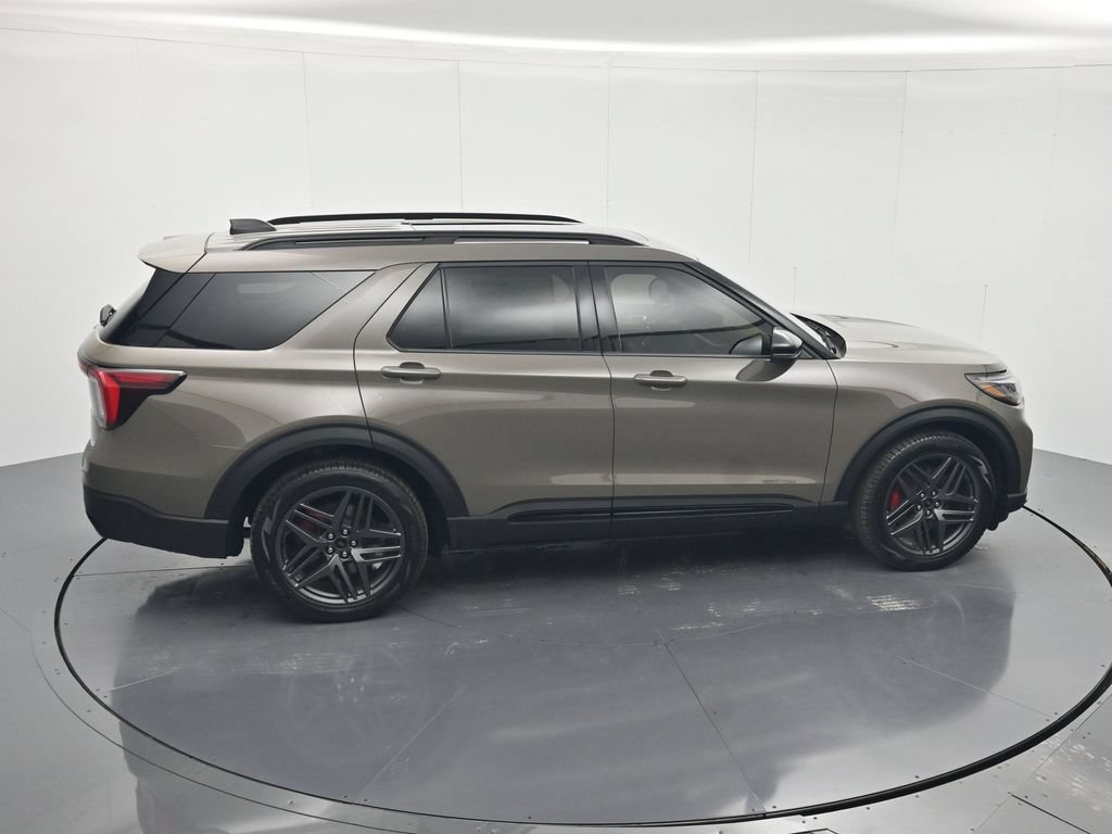 New 2026 Ford Explorer ST w/ Sun And Sound Package AWD/4WD image 33