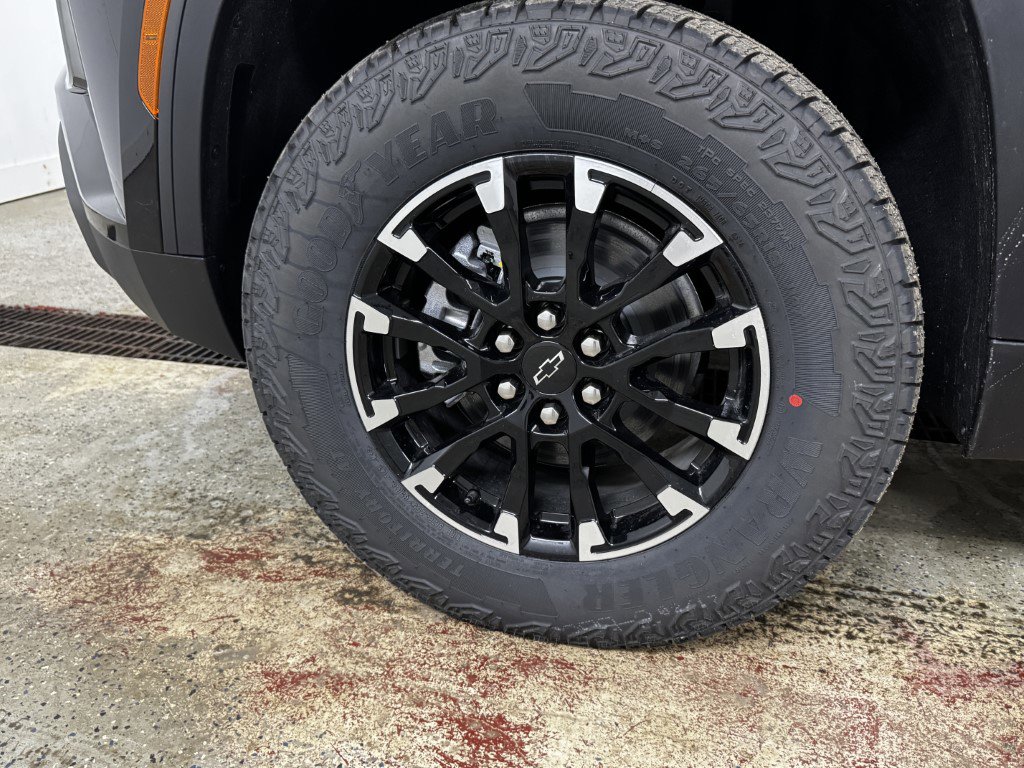 New 2026 Chevrolet Traverse Z71 image 11