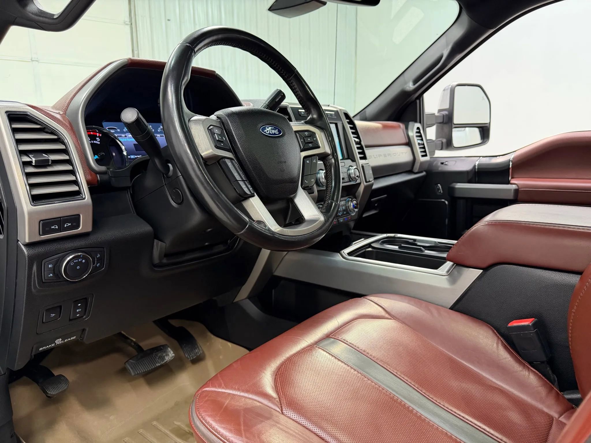 Used 2019 Ford F450 Platinum w/ Platinum Ultimate Package AWD/4WD image 12