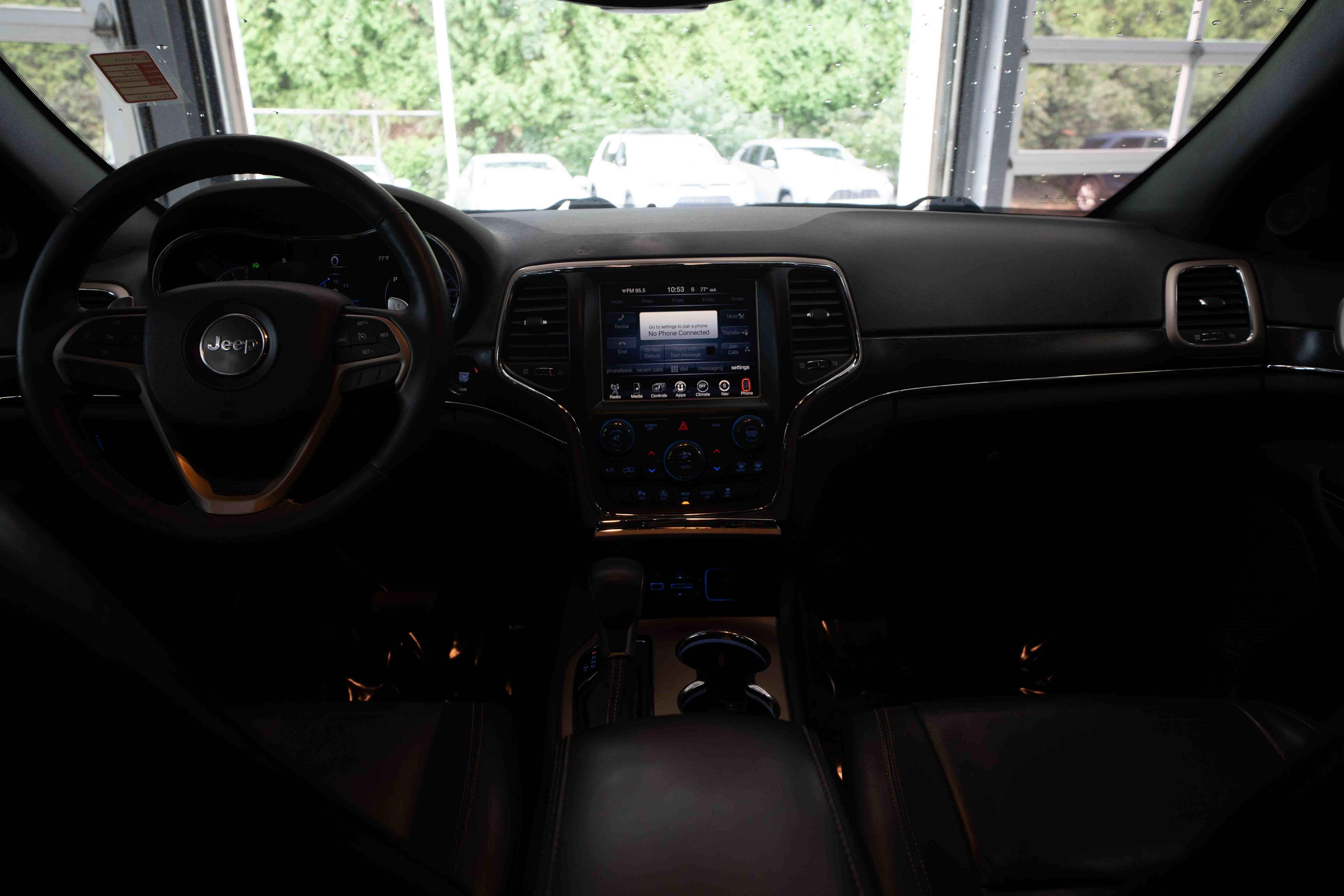 Used 2017 Jeep Grand Cherokee Limited AWD/4WD image 19