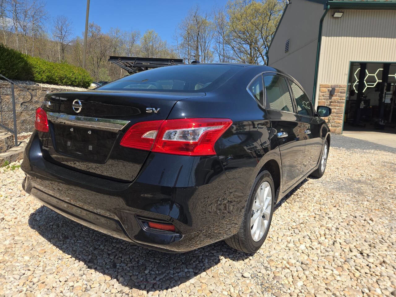 Used 2019 Nissan Sentra SV FWD image 7