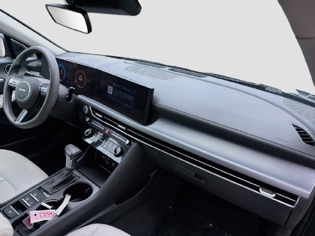 Certified 2025 Hyundai Sonata SE FWD image 28