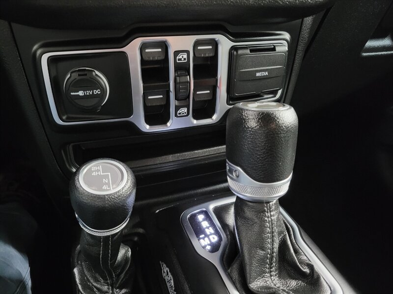 Used 2024 Jeep Wrangler Unlimited Sport AWD/4WD image 50