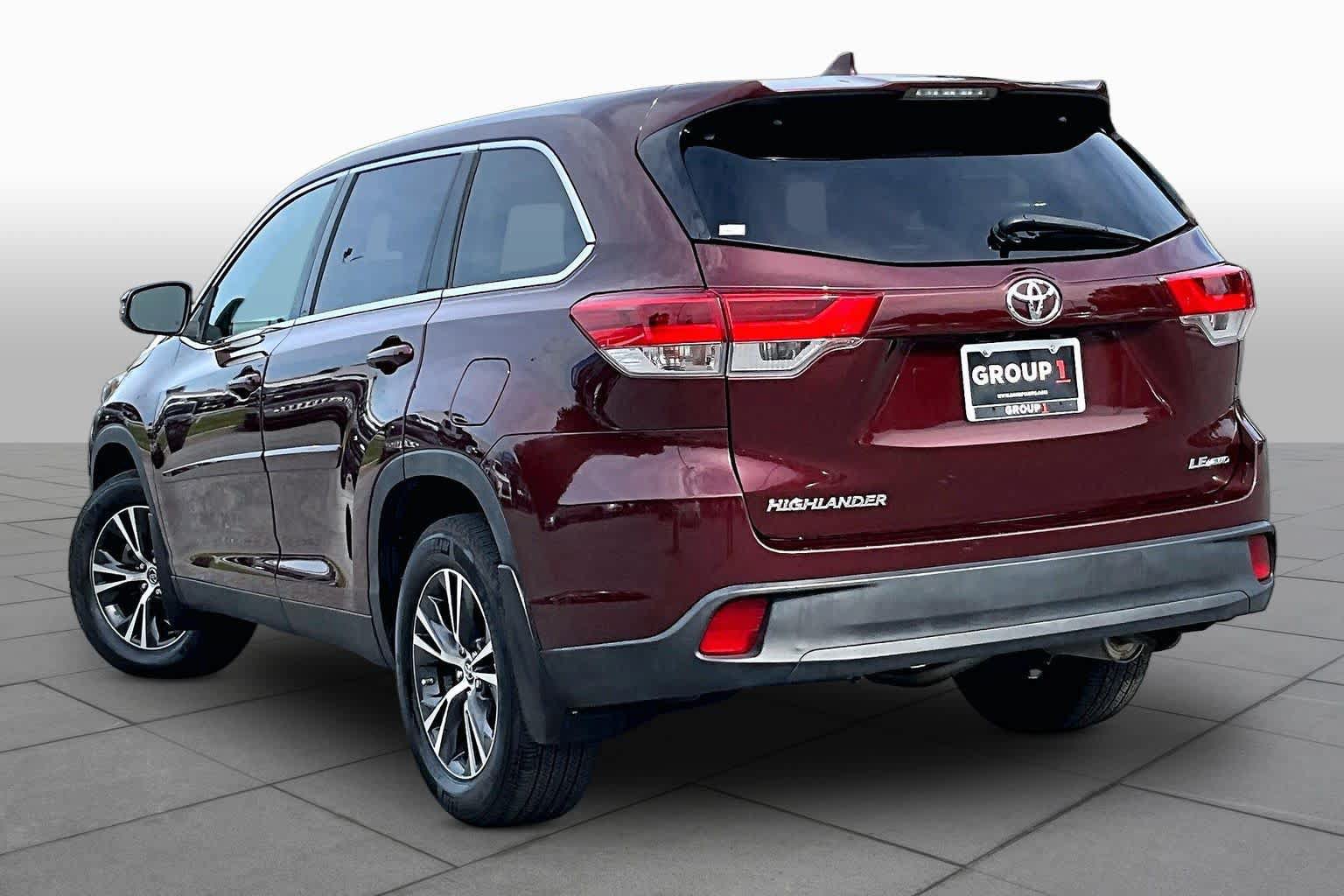 Used 2019 Toyota Highlander Plus AWD/4WD image 9