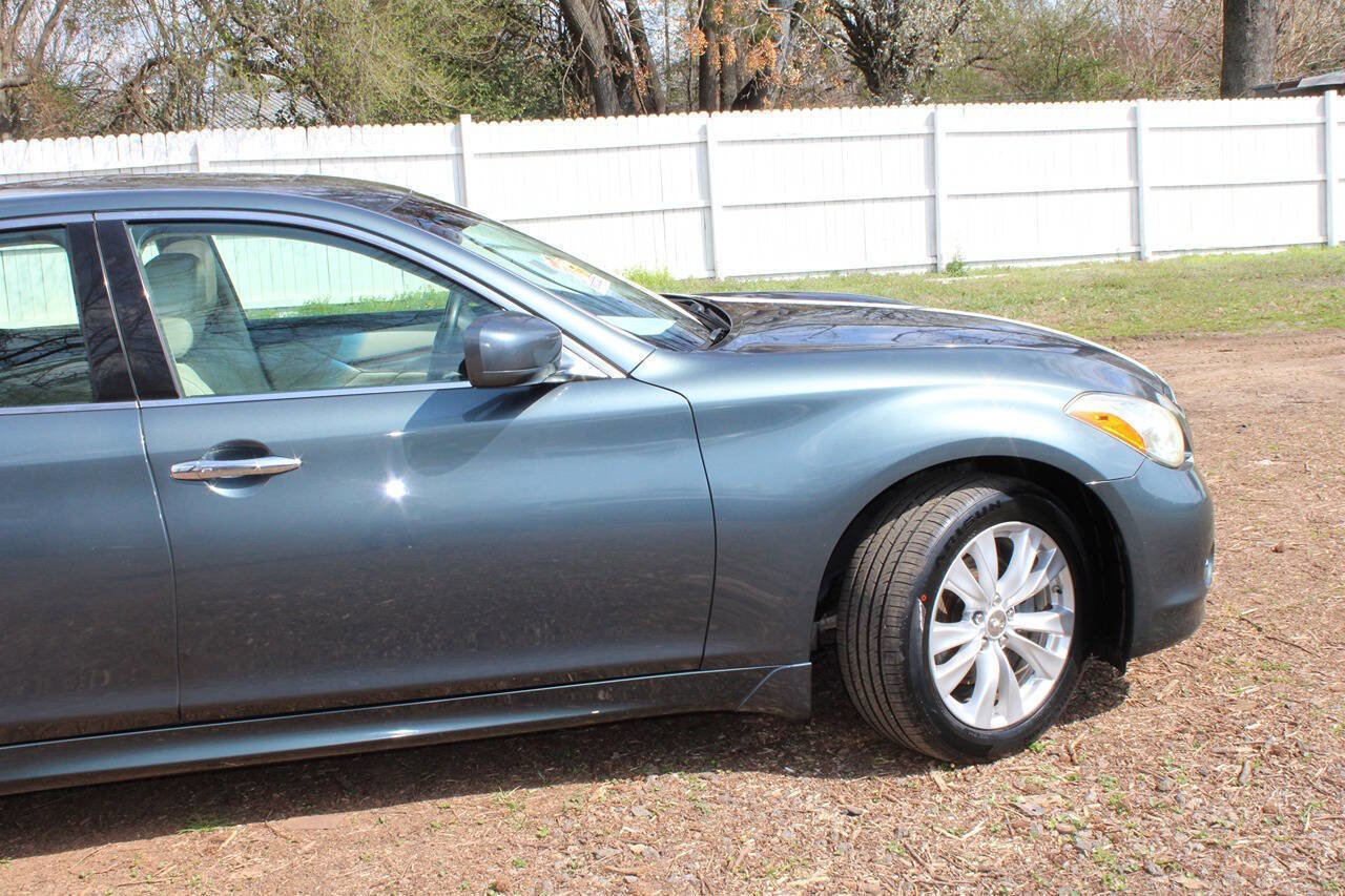 Used 2011 INFINITI M37 x w/ Deluxe Touring Pkg image 4