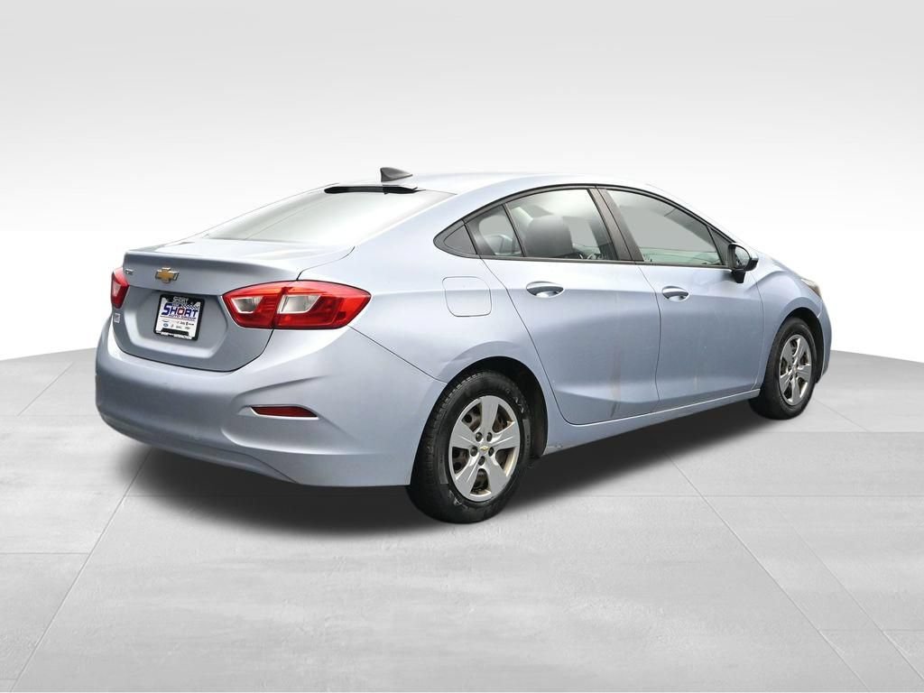 Used 2017 Chevrolet Cruze LS FWD image 5
