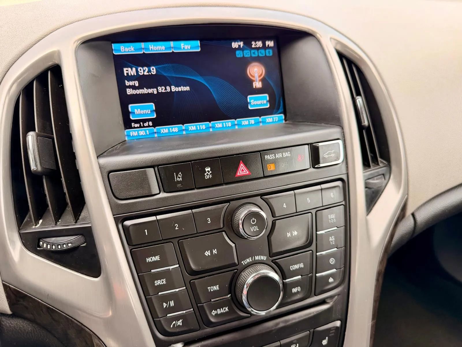 Used 2014 Buick Verano Convenience image 12