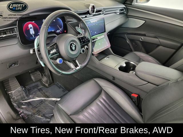 Used 2024 Maserati Grecale GT image 12