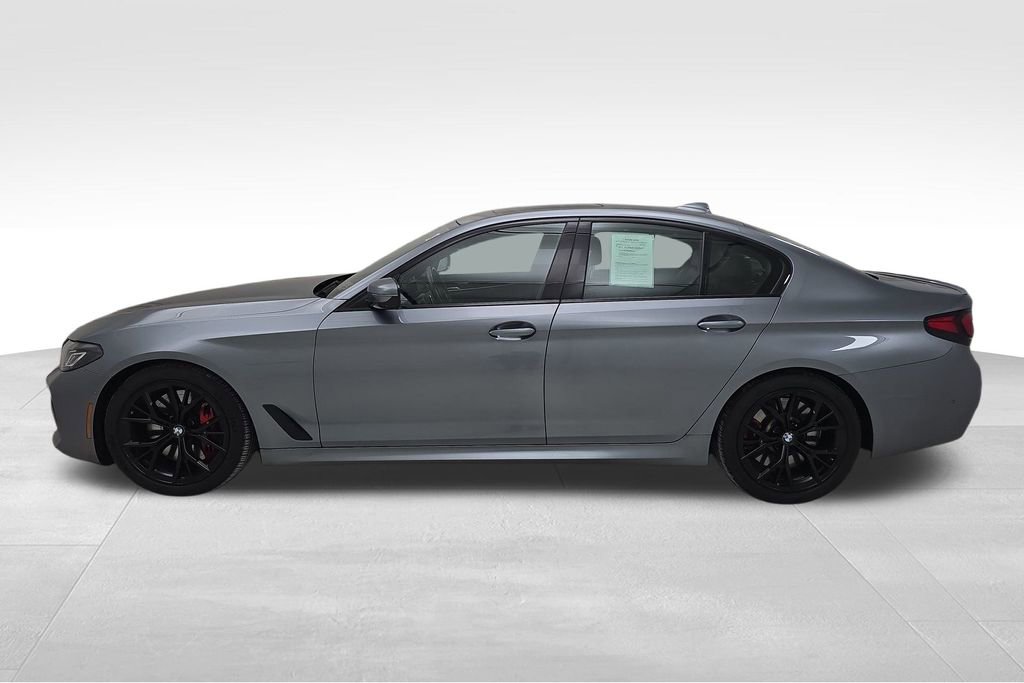 Used 2021 BMW M550i xDrive w/ Executive Package image 6