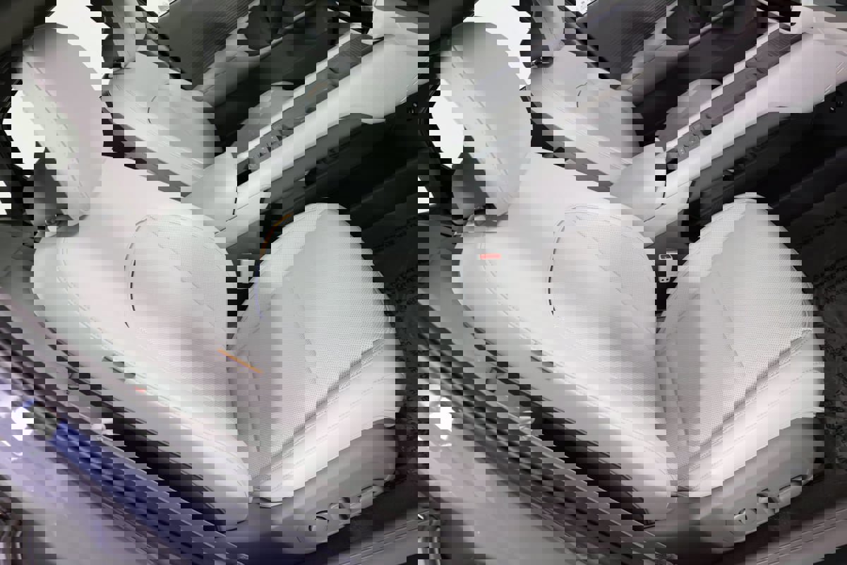 Used 2025 Hyundai Ioniq 6 Limited image 31