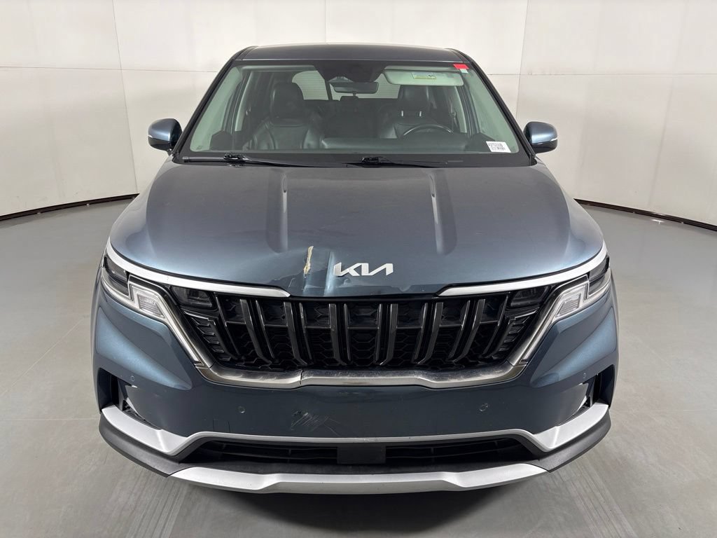 Used 2023 Kia Carnival EX FWD image 3