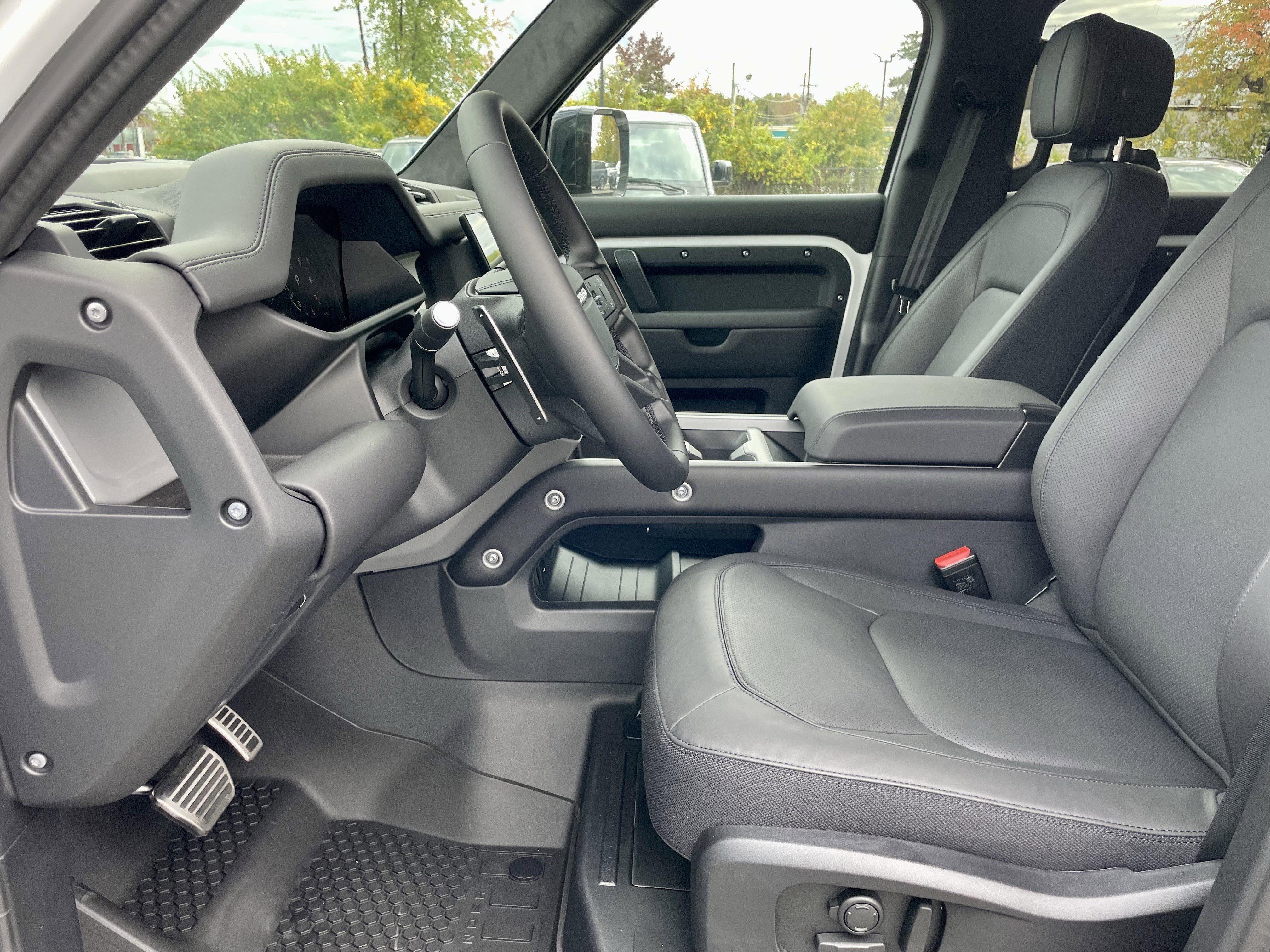 New 2026 Land Rover Defender 110 V8 image 14