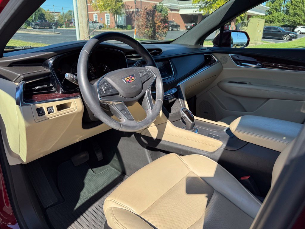 Used 2018 Cadillac XT5 Luxury FWD image 14