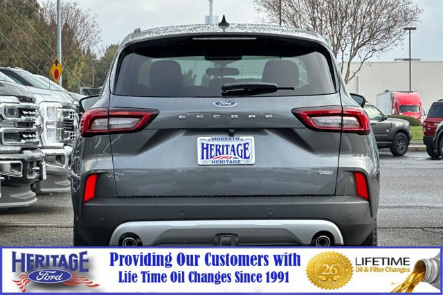 New 2025 Ford Escape SE w/ Class II Trailer Tow Package image 5